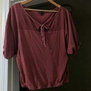 Maroon vans shirt